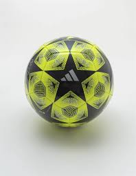 Pelota UCL Club-JH1282